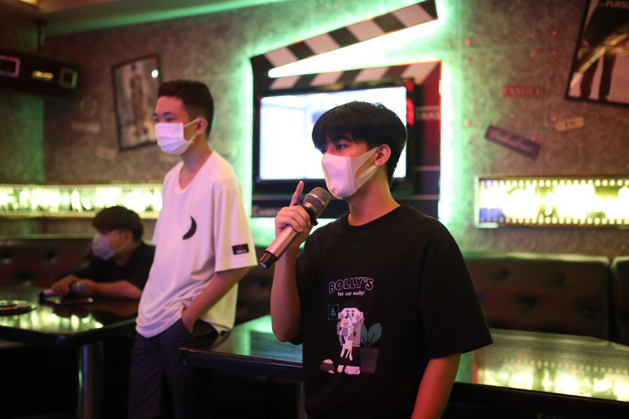 karaoke ngày đầu mở lại ảnh 2 karaoke ngay dau mo lai anh 2
