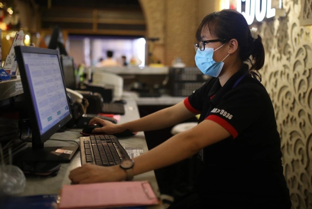 karaoke mo cua tro lai anh 2