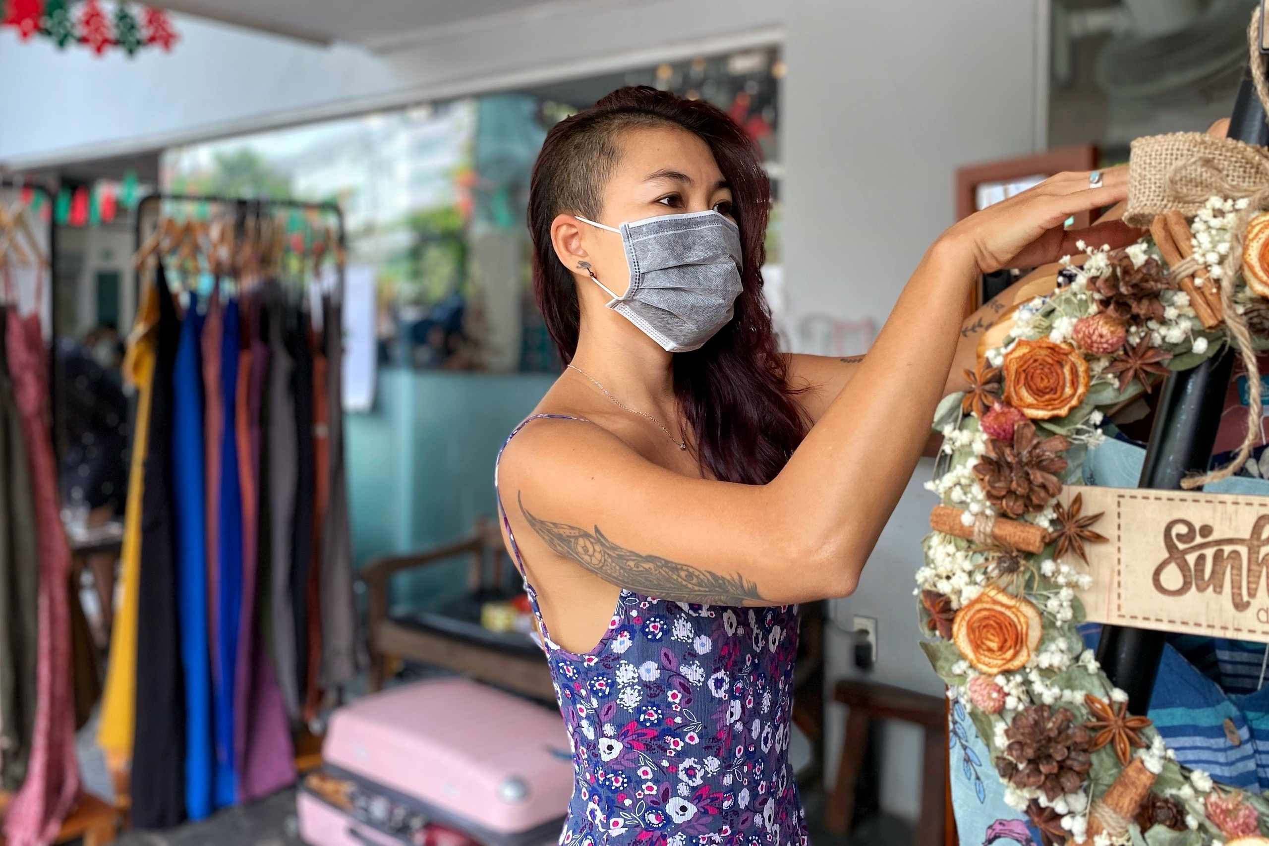 Quan xa khu Thao Dien nhon nhip tro lai hinh anh