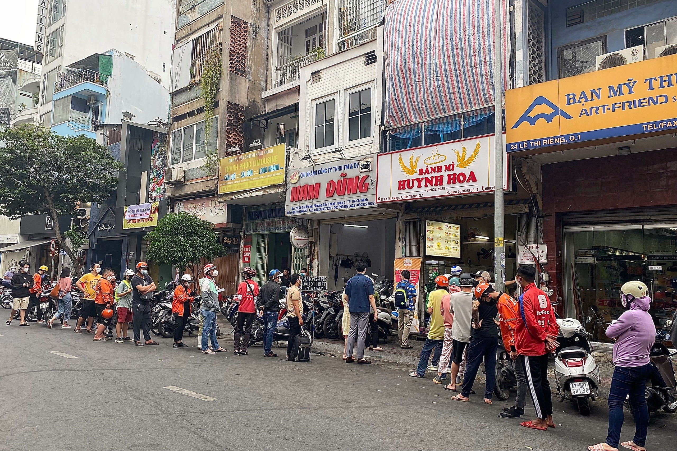 banh mi huynh hoa anh 2