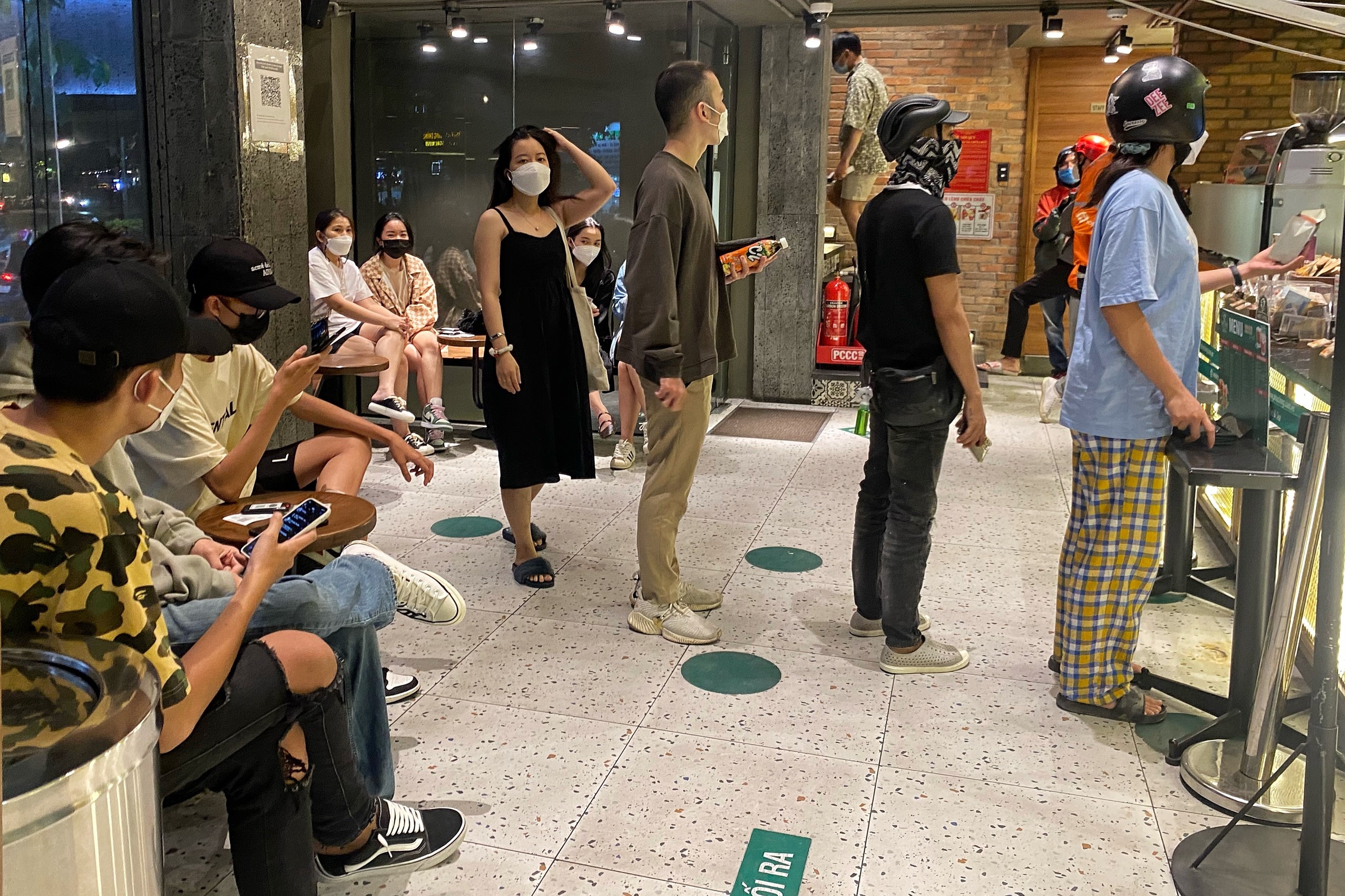 Pho an uong Phan Xich Long hoi sinh ngay dau nam moi hinh anh