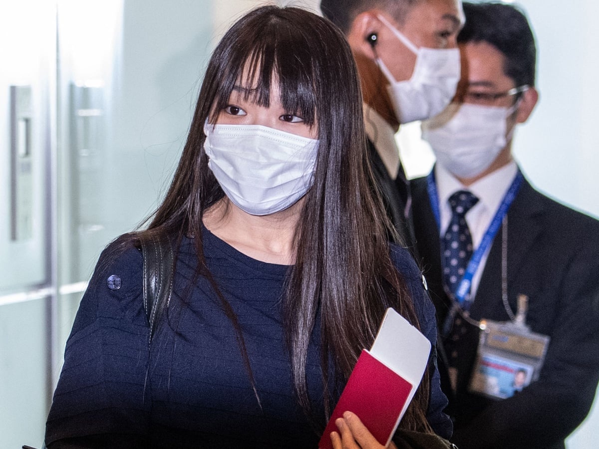 khung hoang suc khoe tam than hoang gia nhat anh 1