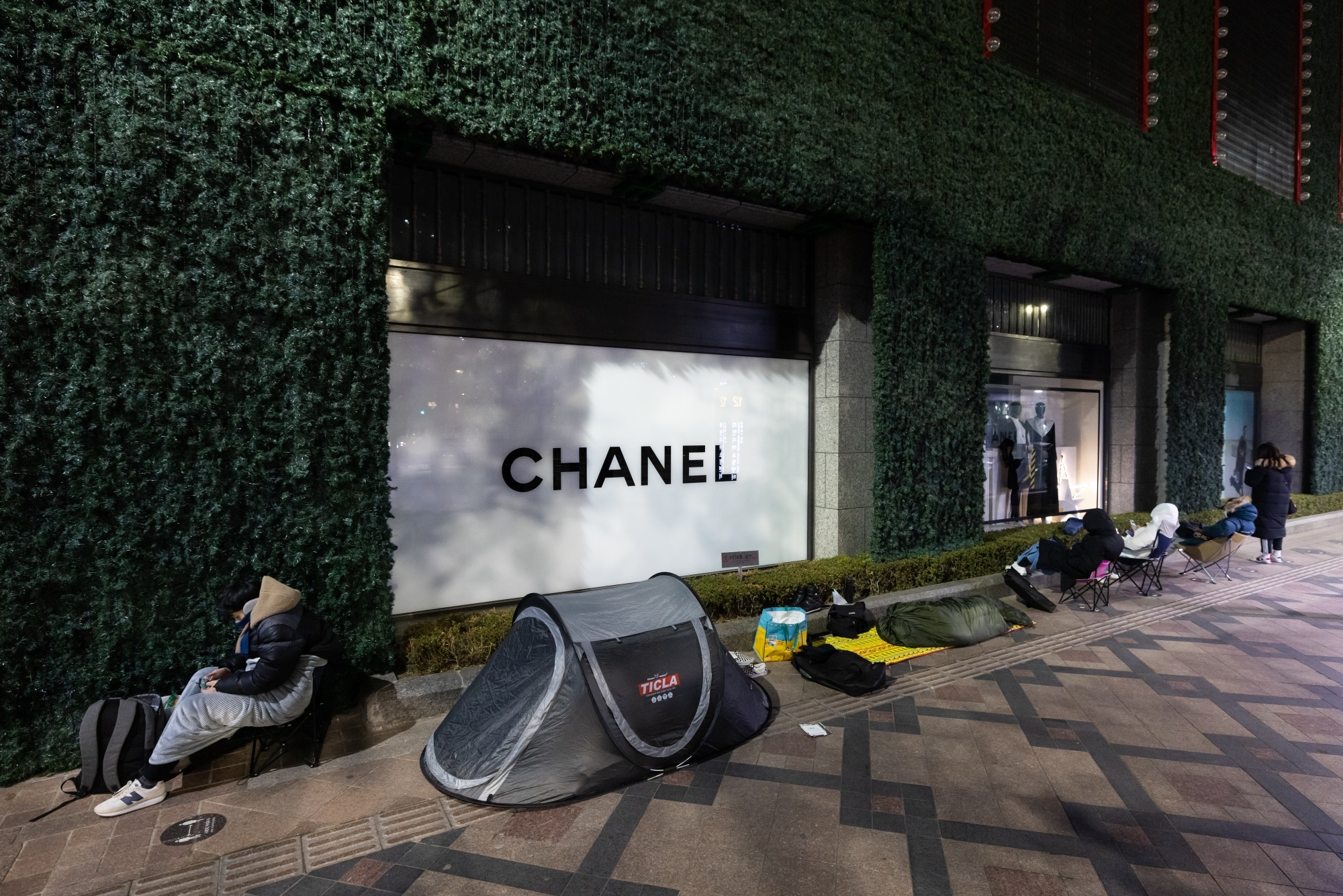 chanel liên tục tăng giá ảnh 3 chanel lien tuc tang gia anh 3