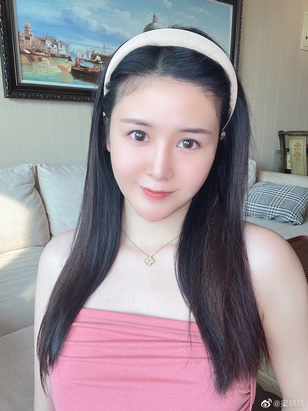 nguoi mau do trung nien 29 tuoi anh 4