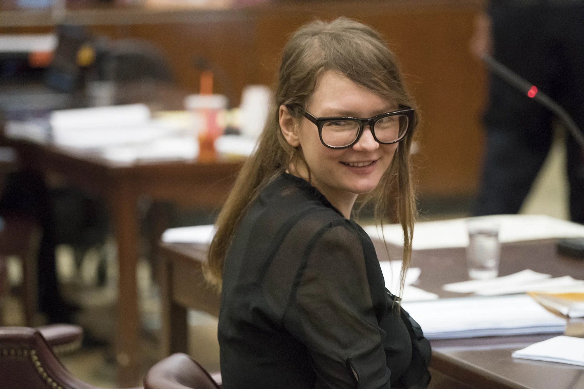 rich kid lua dao kiem tien anh 1