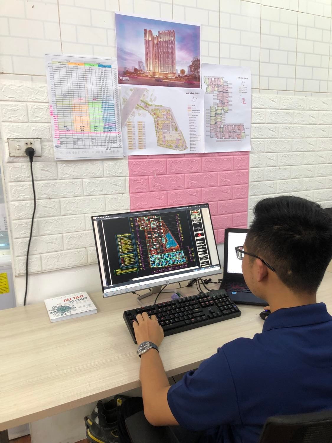 đi làm ngày lễ ảnh 3 di lam ngay le anh 3