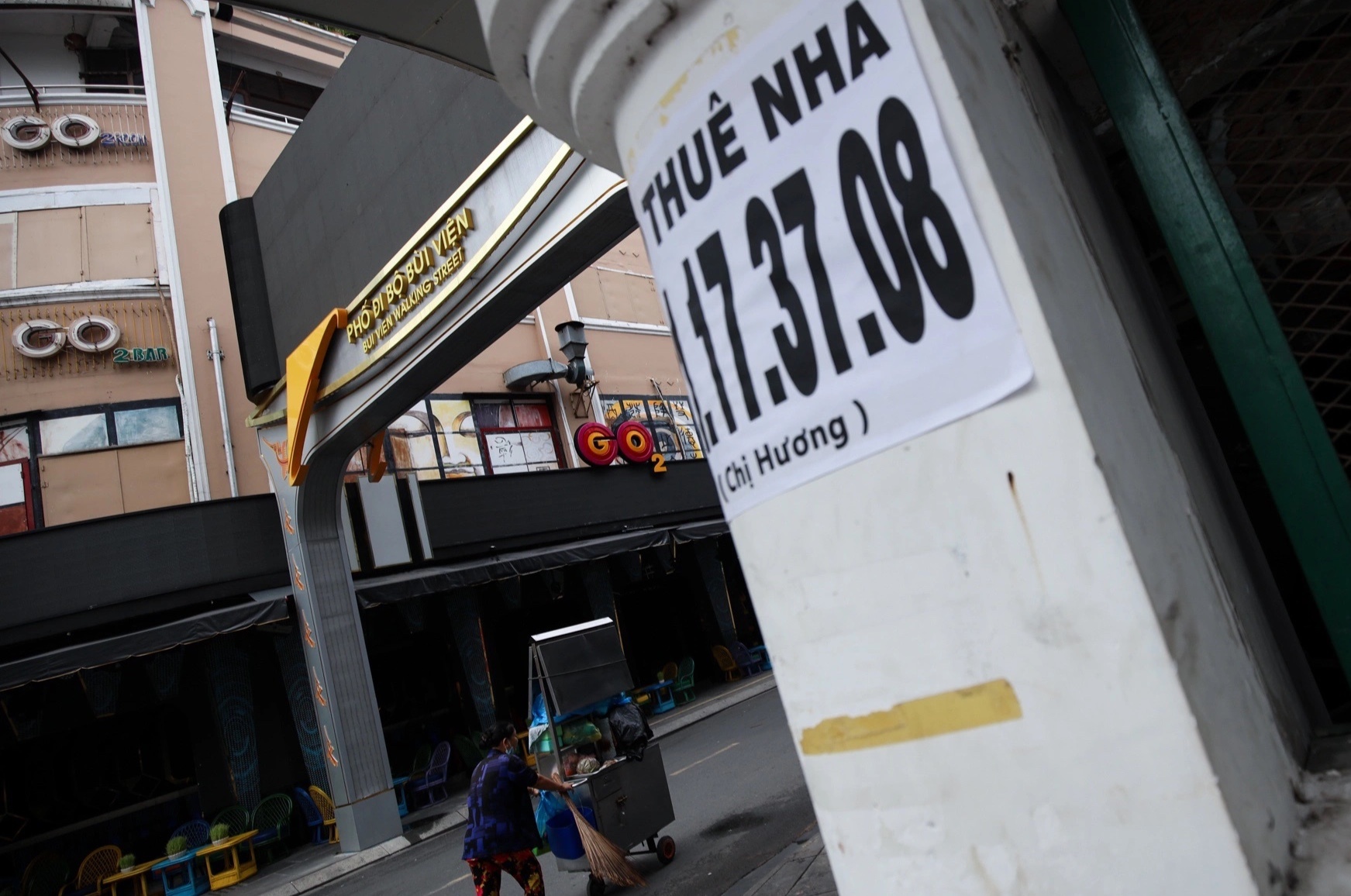 Khach san tren pho Bui Vien thanh nha tro, can ho cho thue theo thang hinh anh