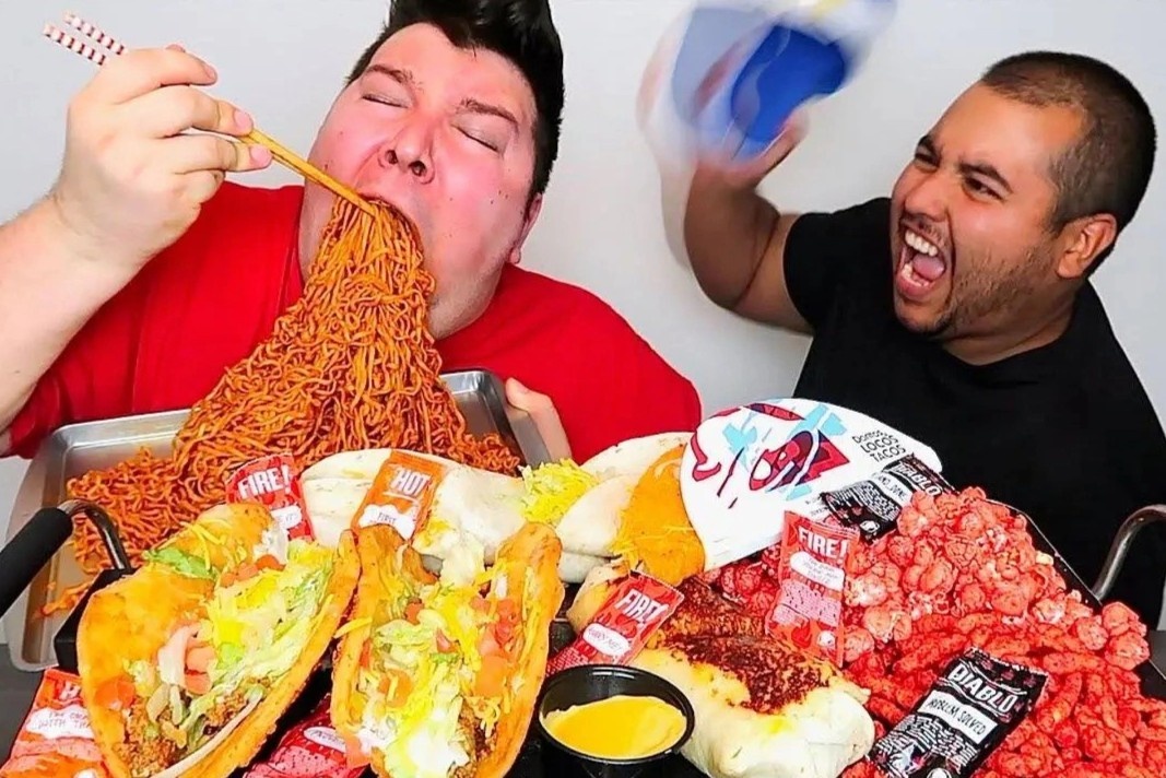 Tang 100 kg sau 6 nam lam clip mukbang hinh anh