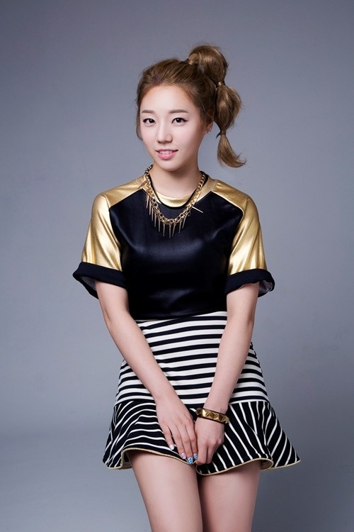 con gai HLV U23 Han Quoc anh 8