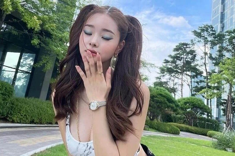 Kiem tien bang cach noi xau, bat nat nguoi noi tieng hinh anh