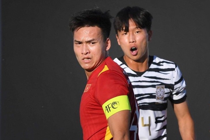 CDV am i, cau thu bi anh huong tam ly hinh anh