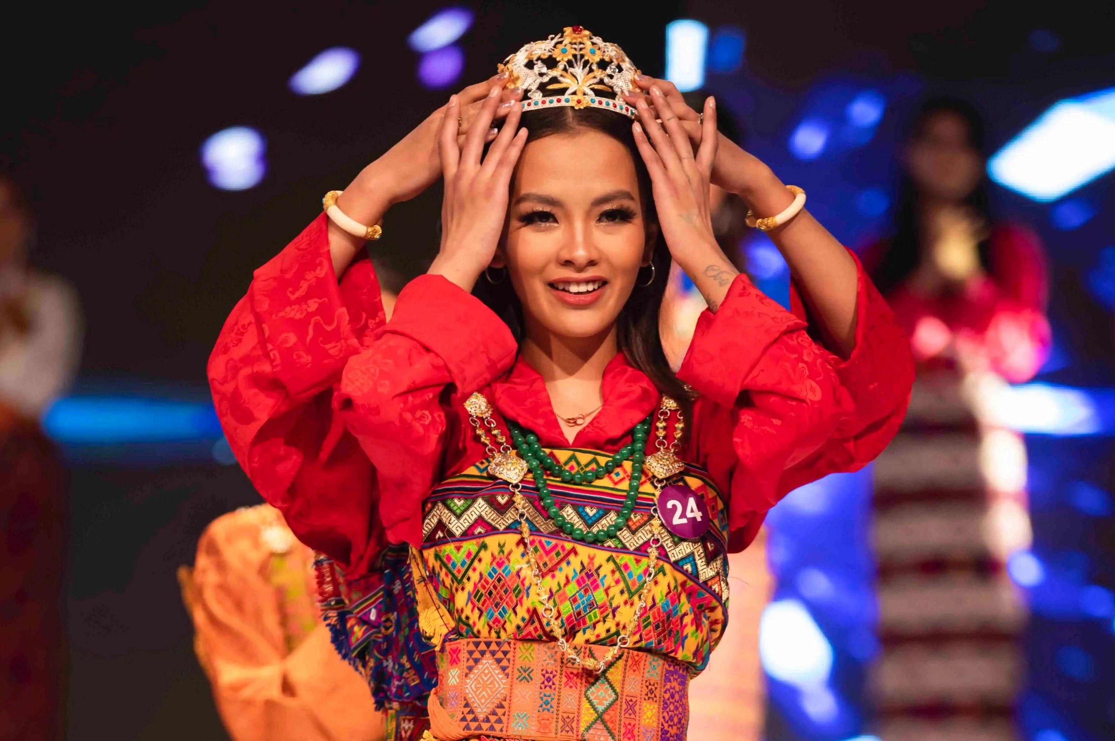 Hoa hau Hoan vu Bhutan cong khai la nguoi song tinh hinh anh