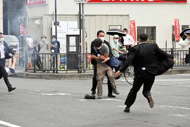 shinzo abe bị bắn ảnh 1 shinzo abe bi ban anh 1
