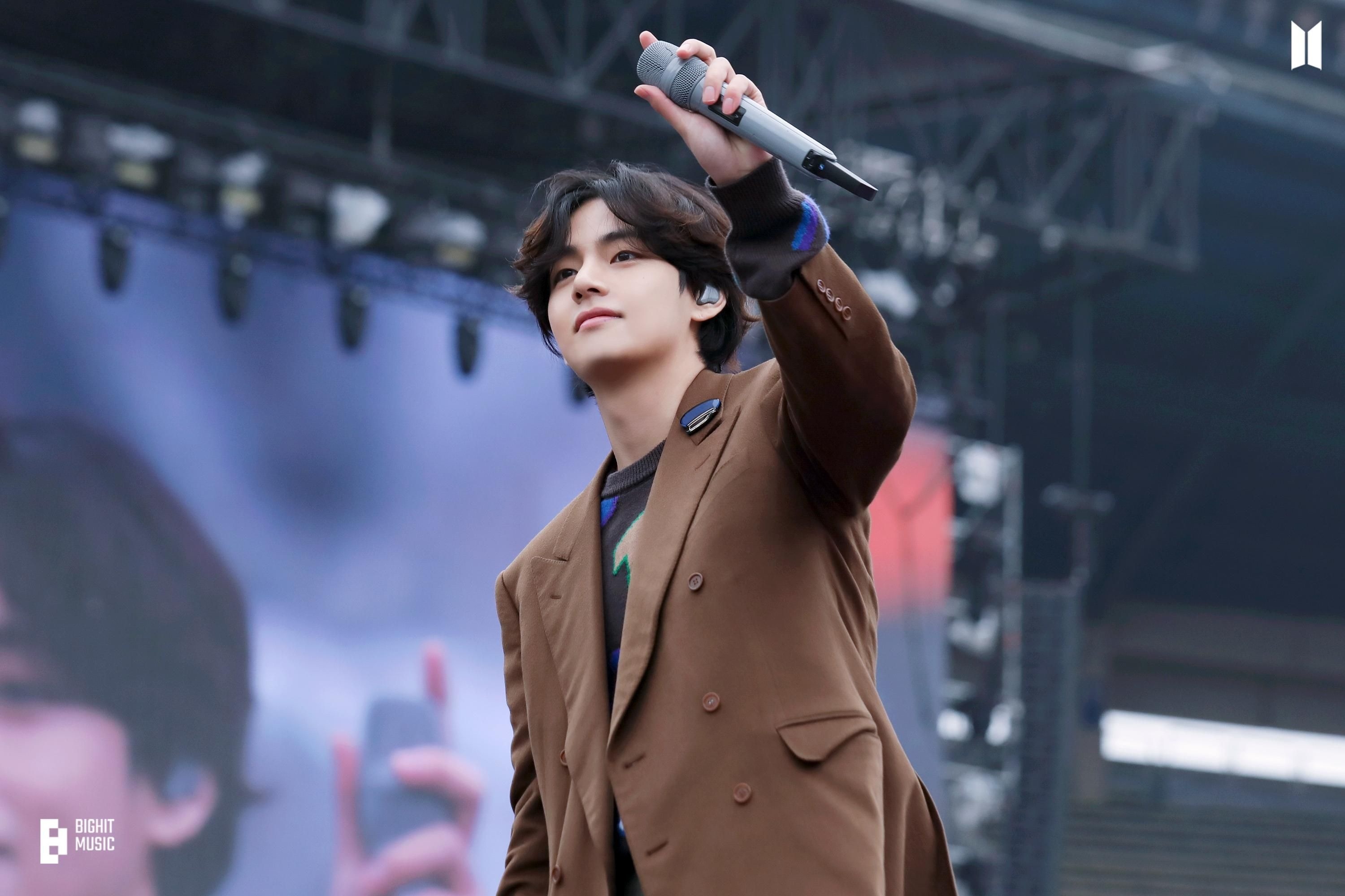 g-dragon bi chi trich anh 2