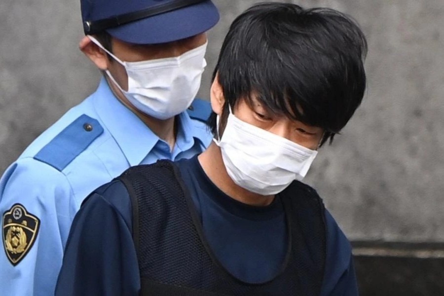 Tran lan tin gia ve ke am sat cuu Thu tuong Abe hinh anh