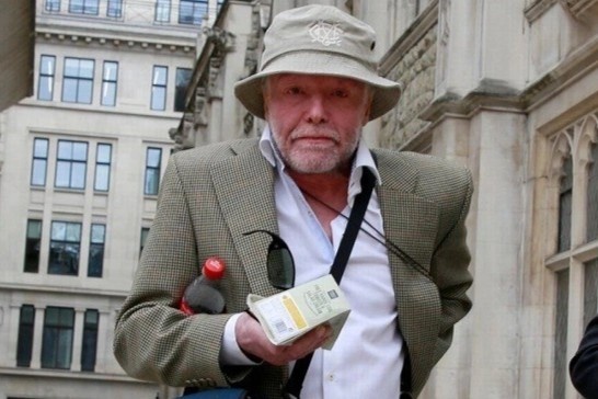 Trieu phu Anh kien ban than de doi no hinh anh