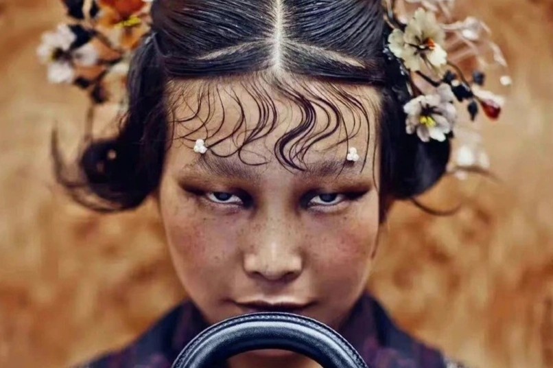 Doi mat xech am anh nguoi Trung Quoc hinh anh
