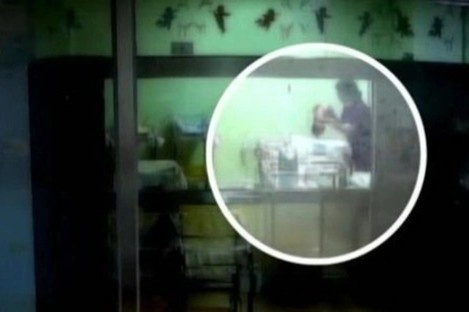 Y ta lanh an tu vi bao hanh 14 tre so sinh o Han Quoc hinh anh