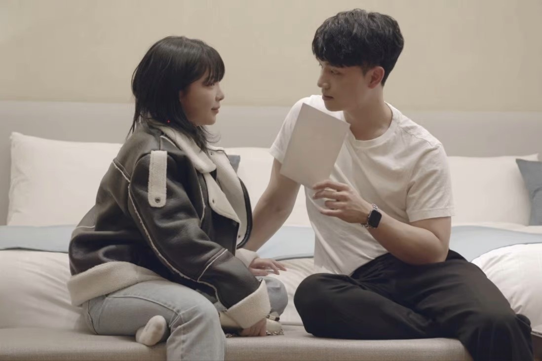 show hen ho gay tranh cai anh 2