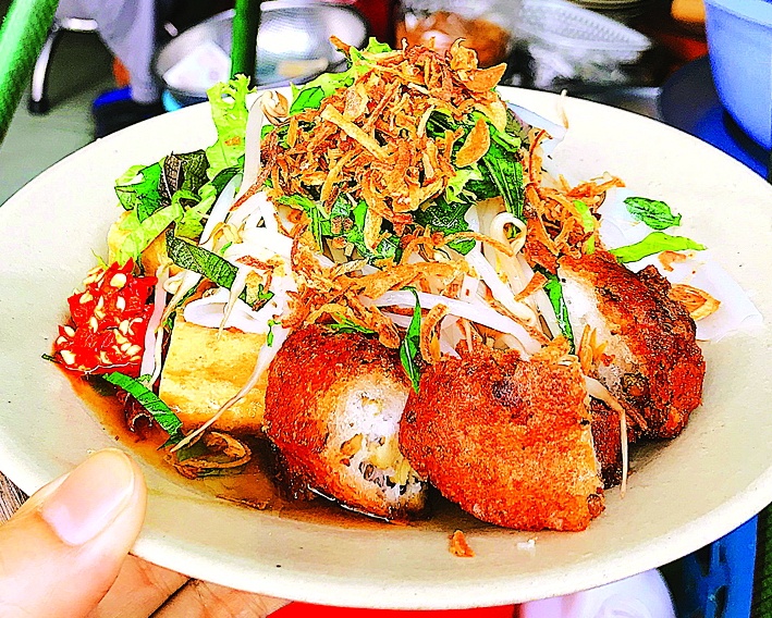 Ganh banh uot xua nay hiem o TP.HCM hinh anh