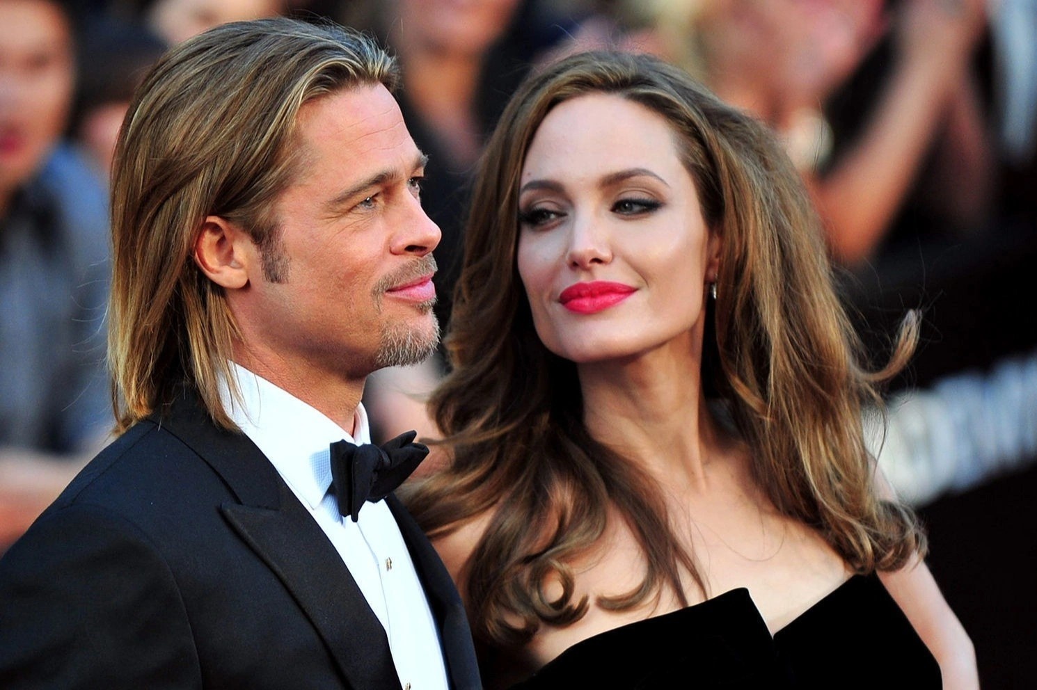 Thay gi tu vu Angelina Jolie to Brad Pitt bao hanh hinh anh