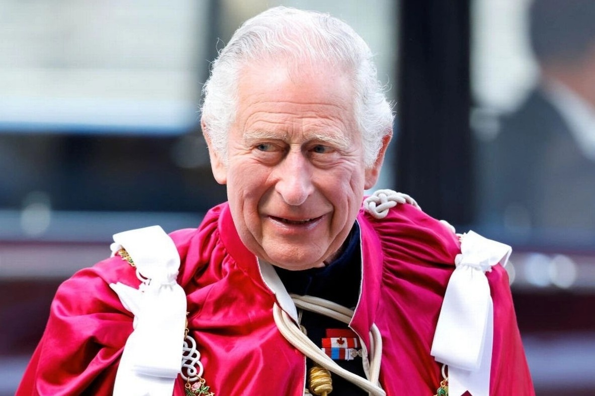 Tai san cua Vua Charles III truoc va sau khi len ngoi hinh anh