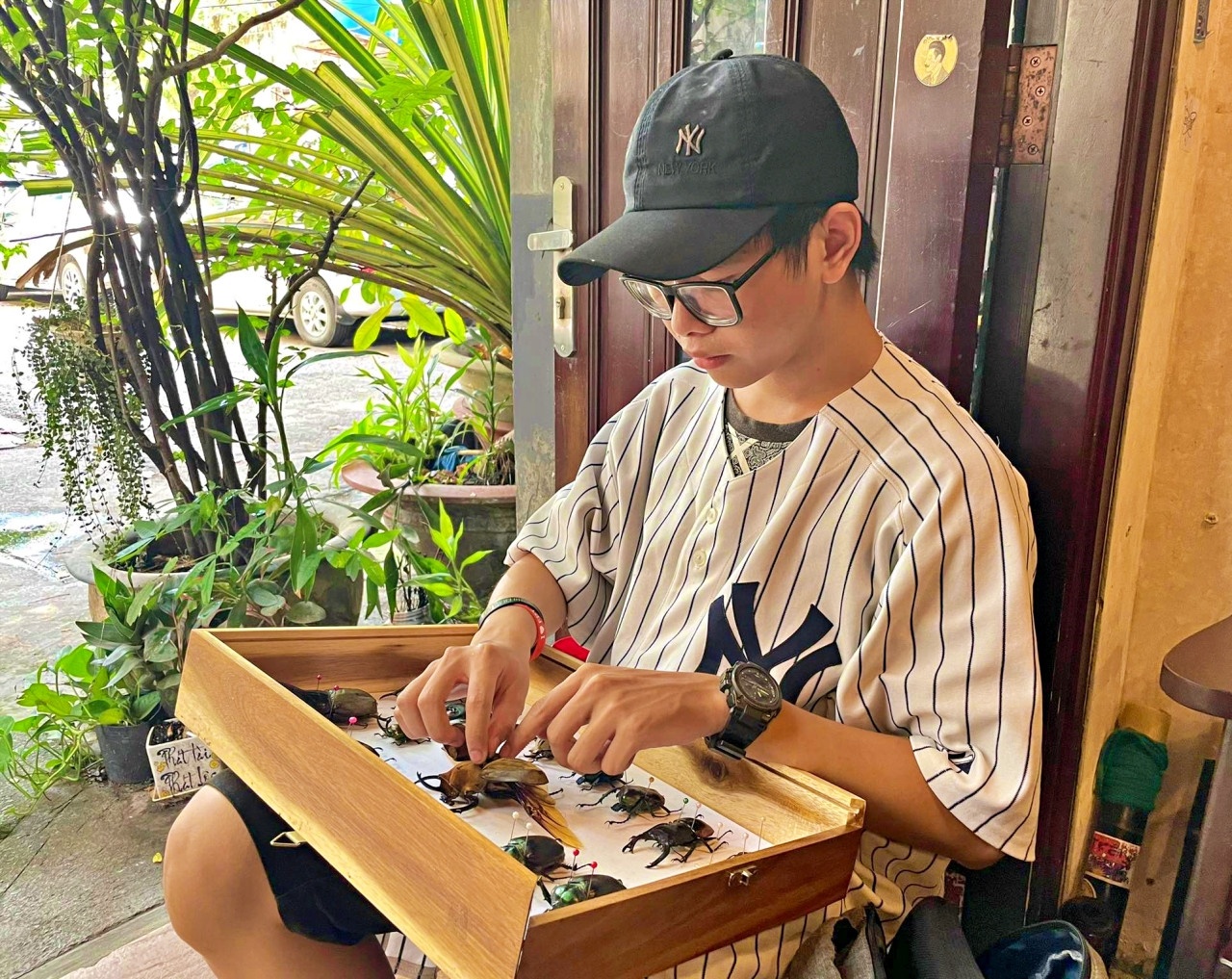 Bau vat cua chang trai o TP.HCM, khach tra bao nhieu cung khong ban hinh anh