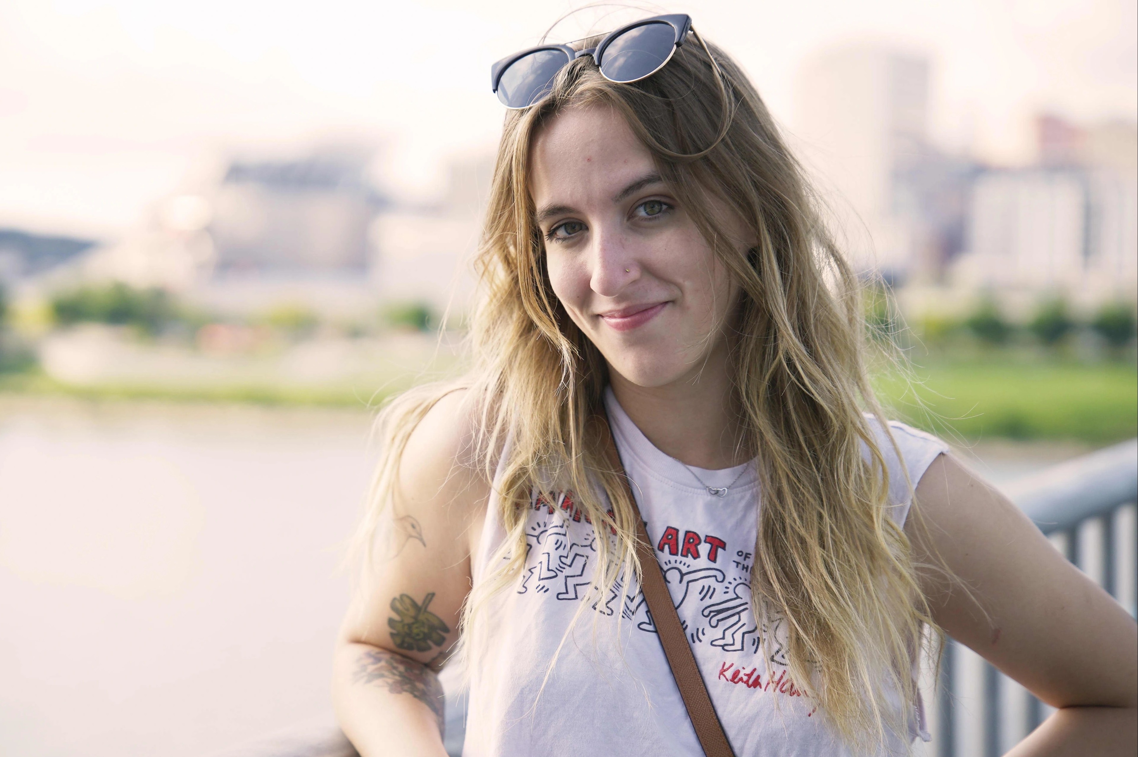 Co gai 22 tuoi chi lam viec 3 ngay moi tuan, kiem 32.000 USD/nam hinh anh