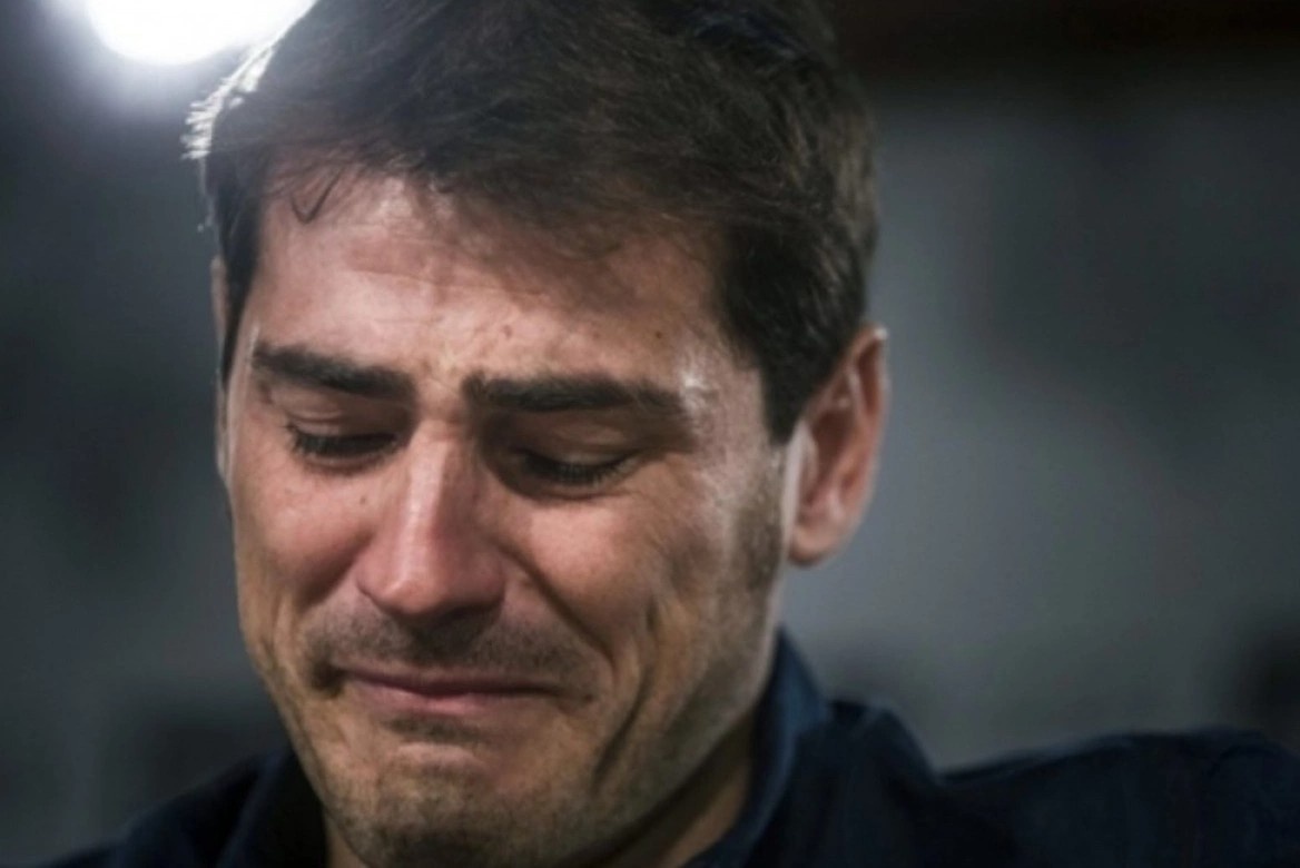 Su phan no sau loi thong bao 'Toi la gay' cua Casillas hinh anh