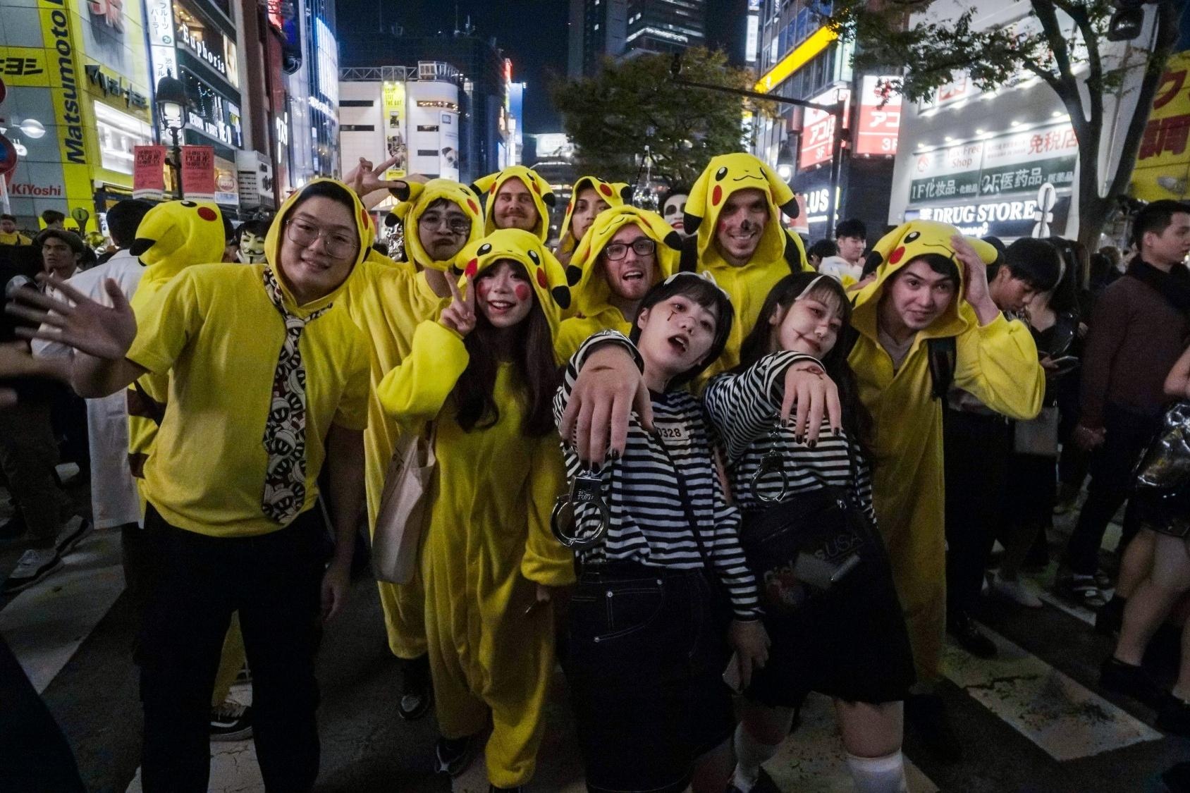 Cai chet cua Halloween o chau A hinh anh