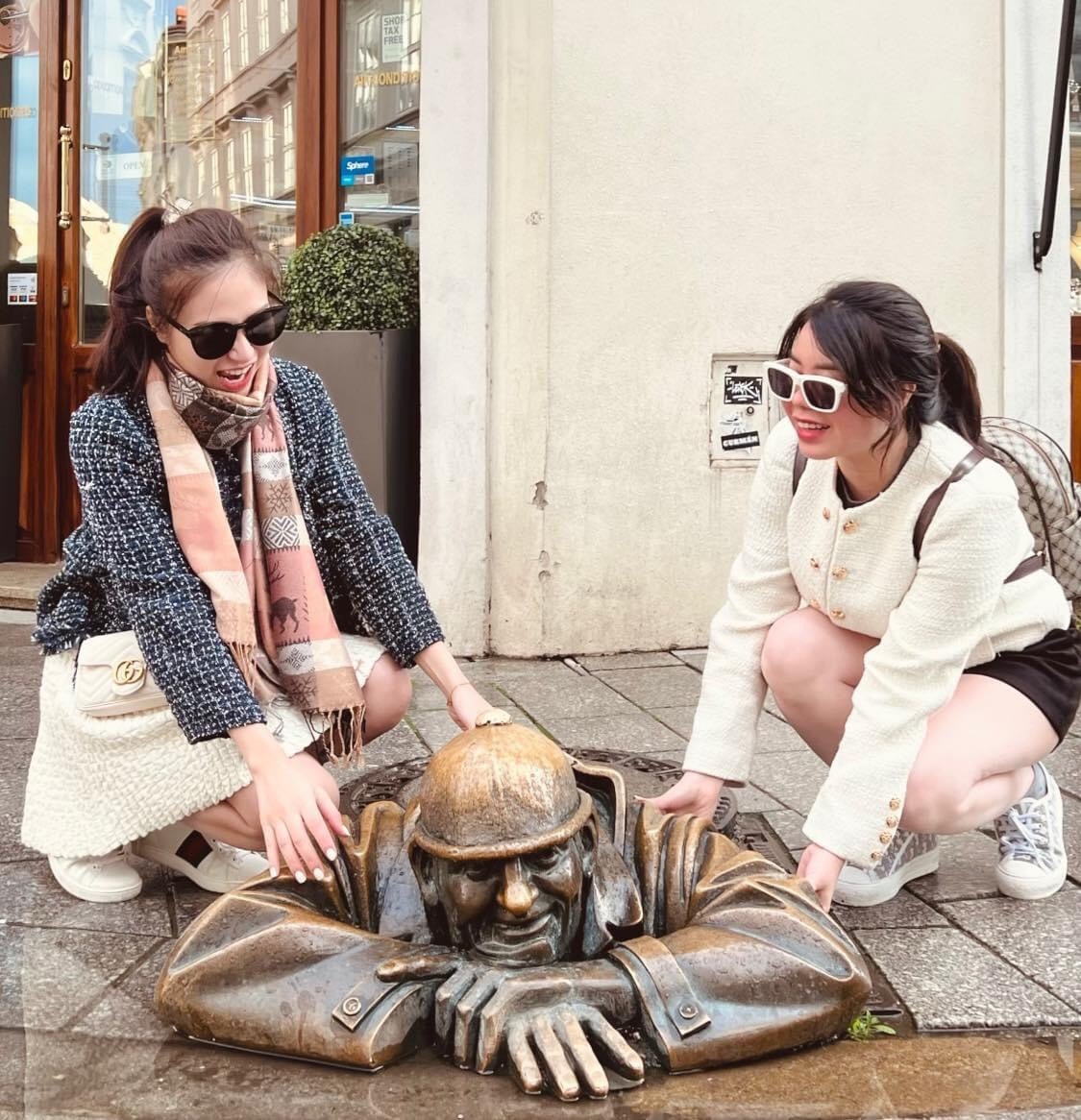 Du lich voi chi dau anh 4