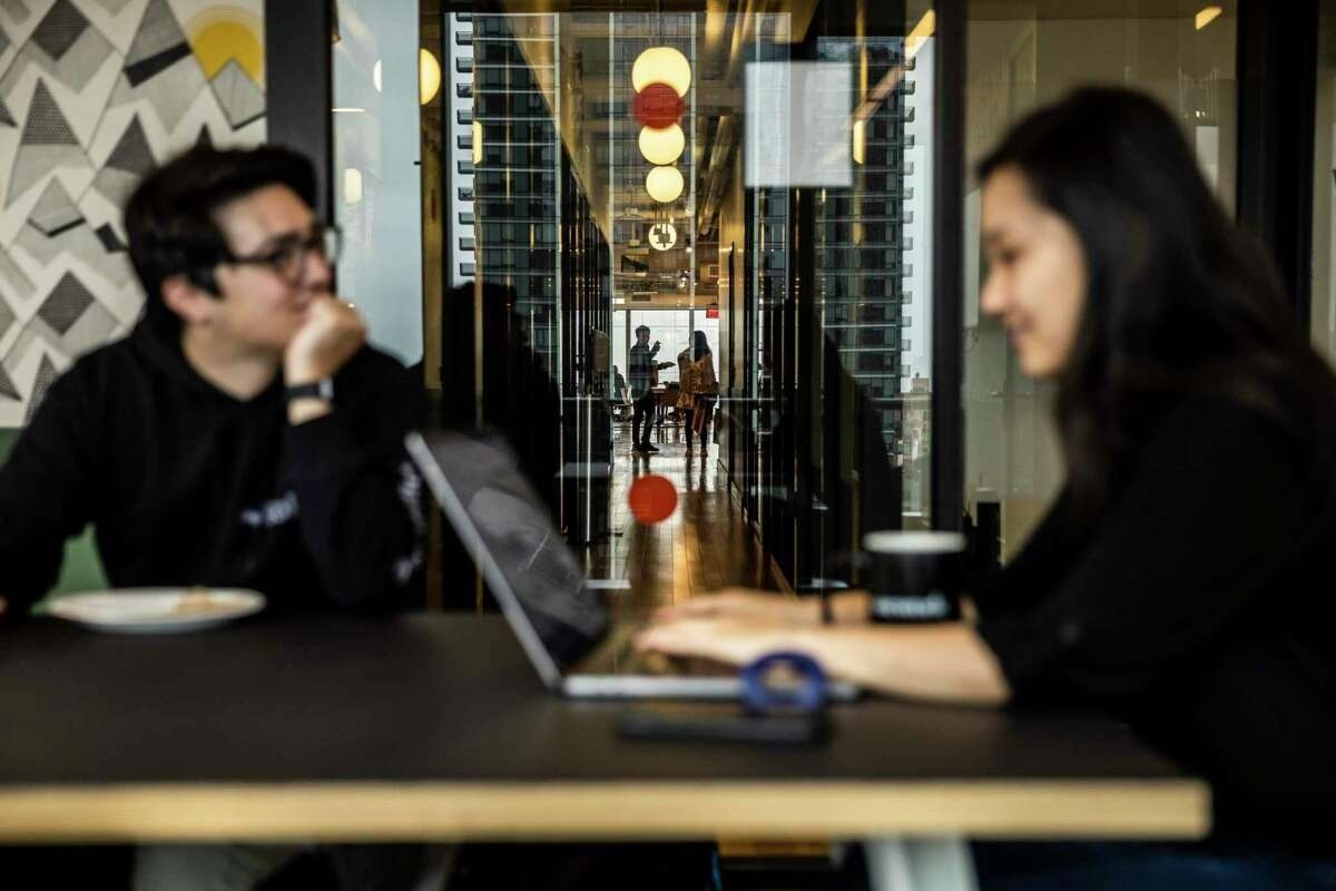 lam viec 4 ngay anh 1