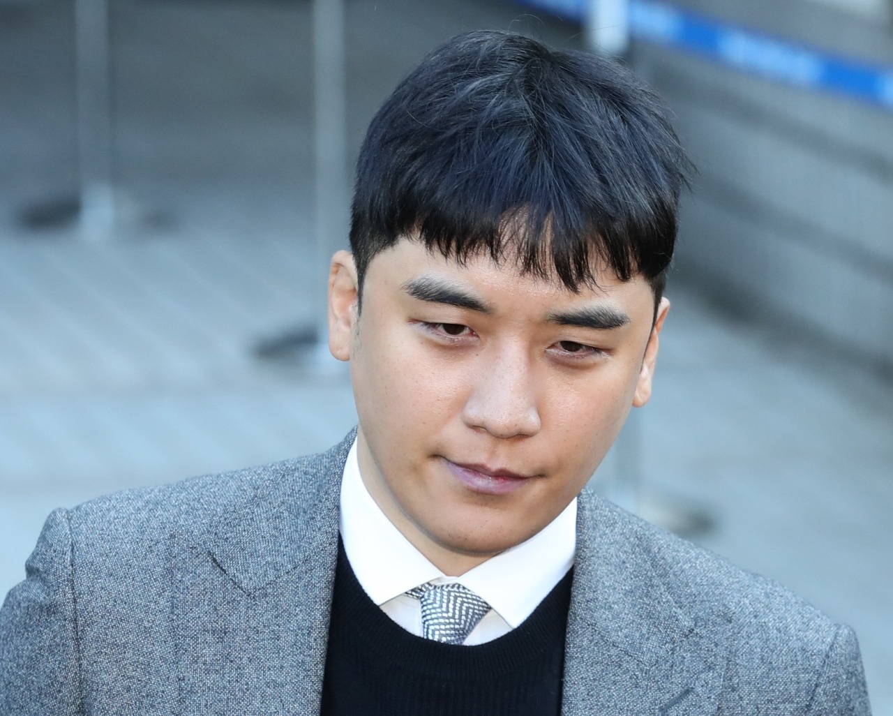 seungri ra tù ảnh 2 seungri ra tu anh 2