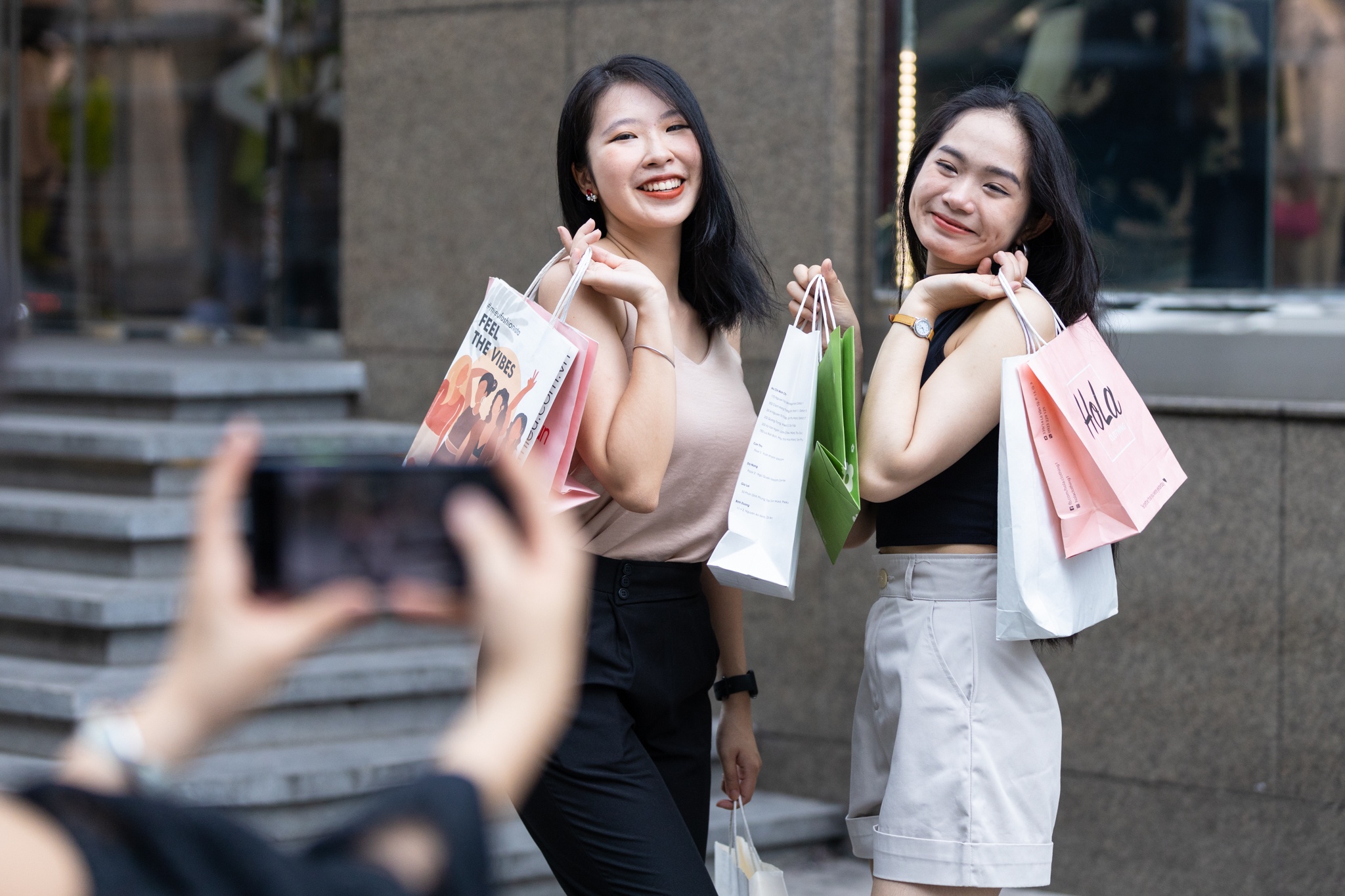 Trung tam thuong mai thay doi vi Gen Z hinh anh