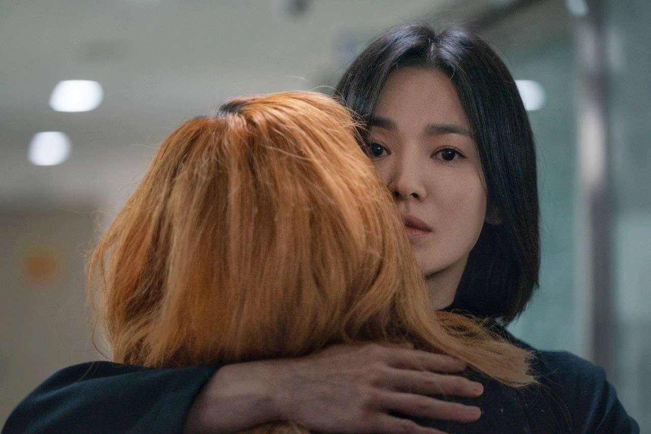 Hieu ung bao thu hau 'The Glory' khien sao Han so hai hinh anh