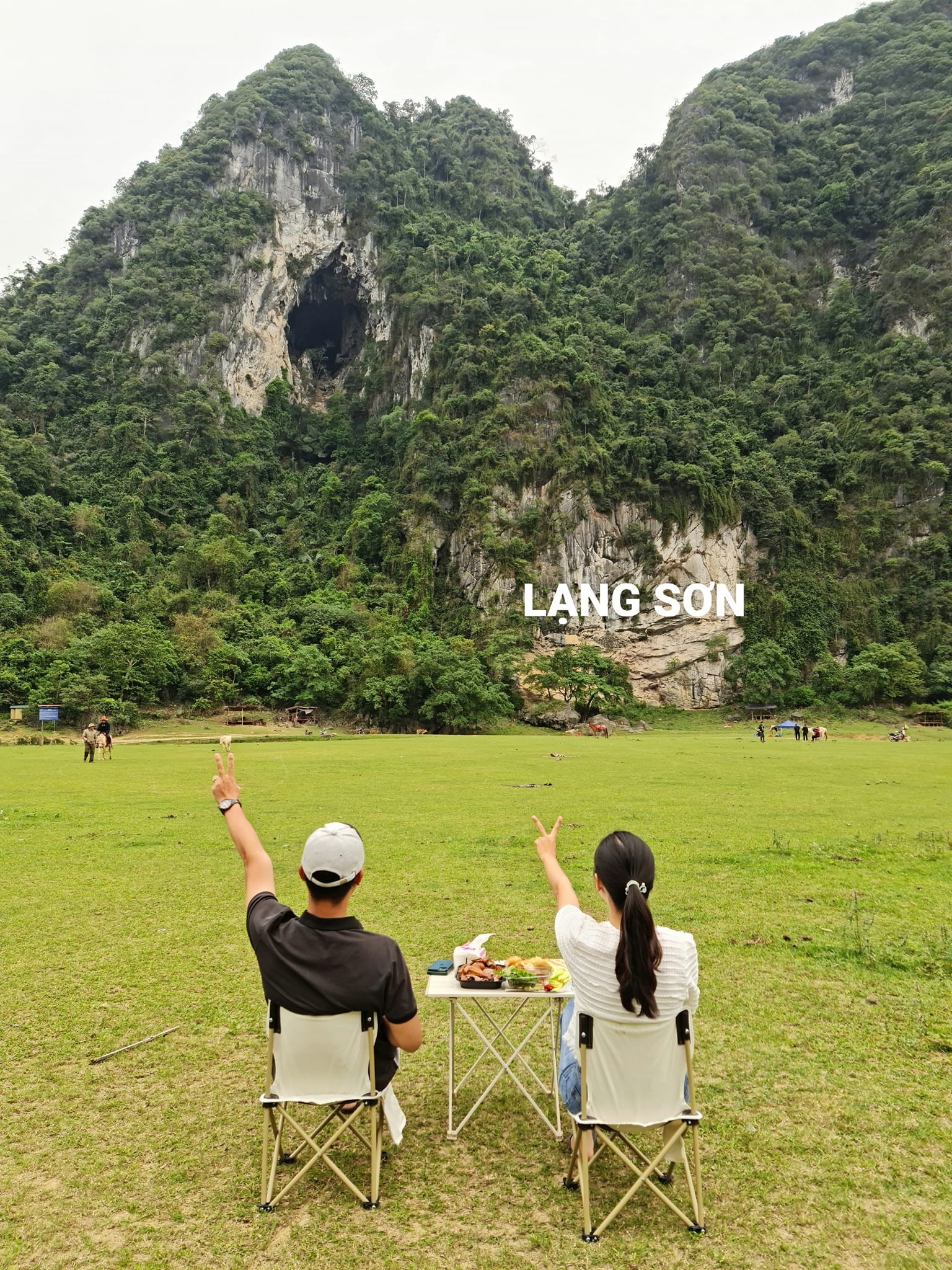 Ban vang di trang mat anh 7