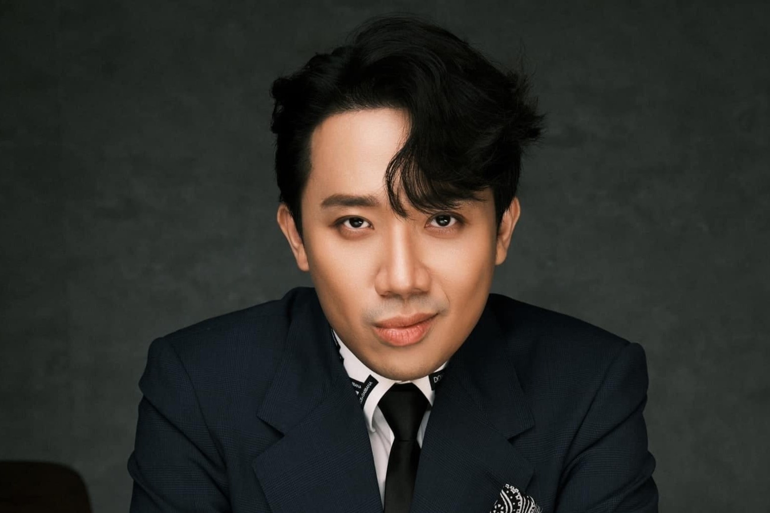 Nganh kinh doanh tin don trong showbiz hinh anh