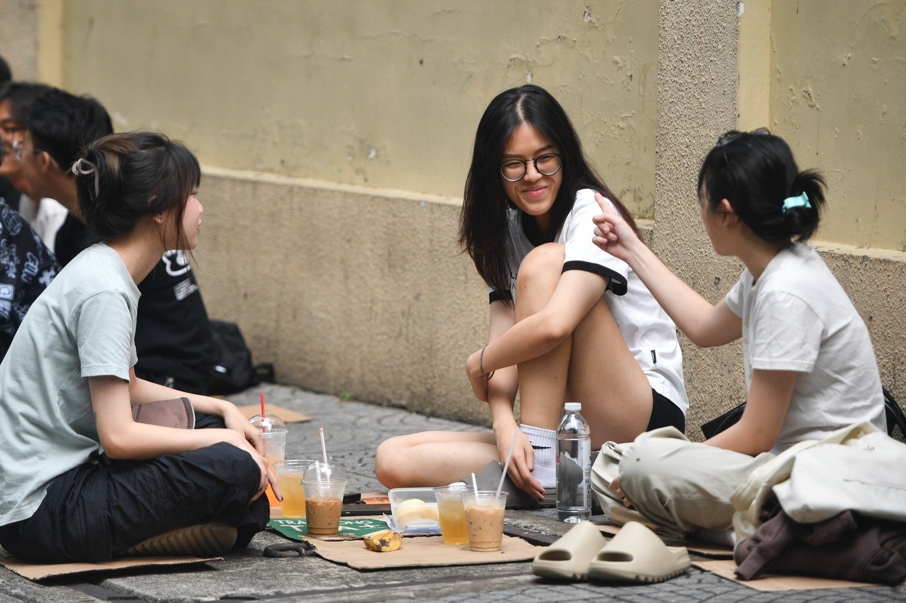 Thuong hieu lon vang khach nhung ca phe bet xep hang mua o TP.HCM hinh anh