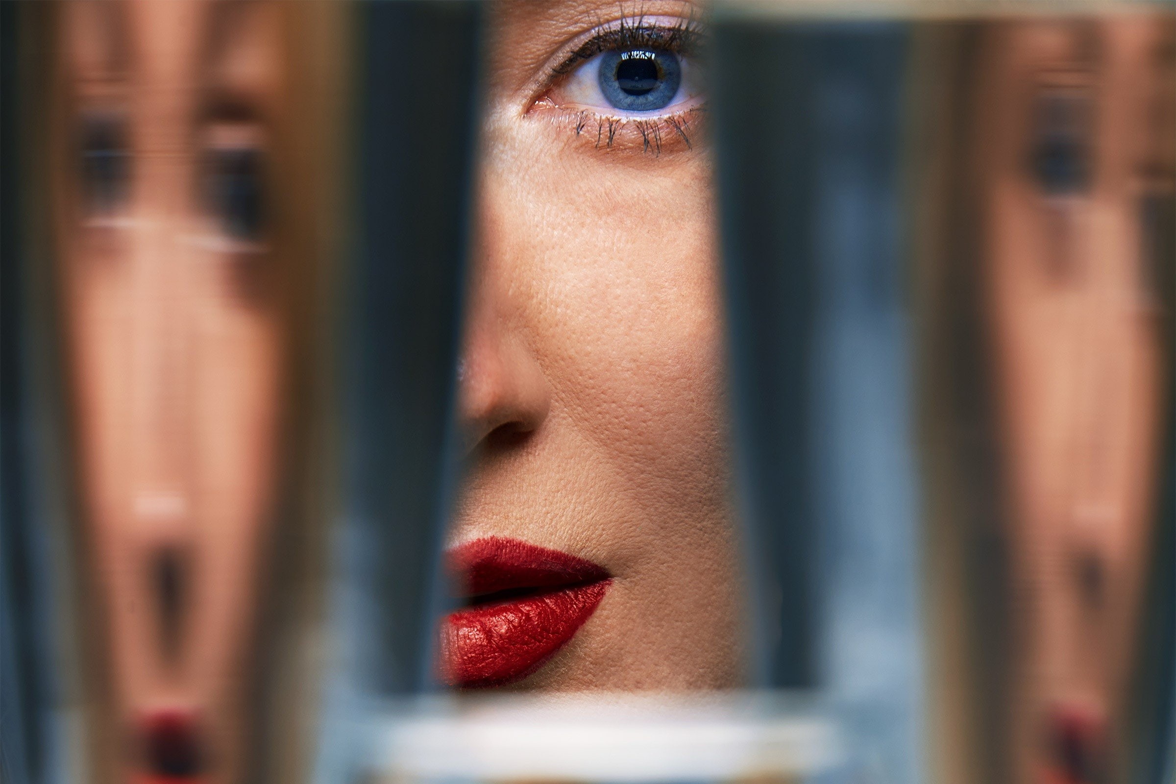 Tu cua nam 2023? (Khong phai AI) hinh anh