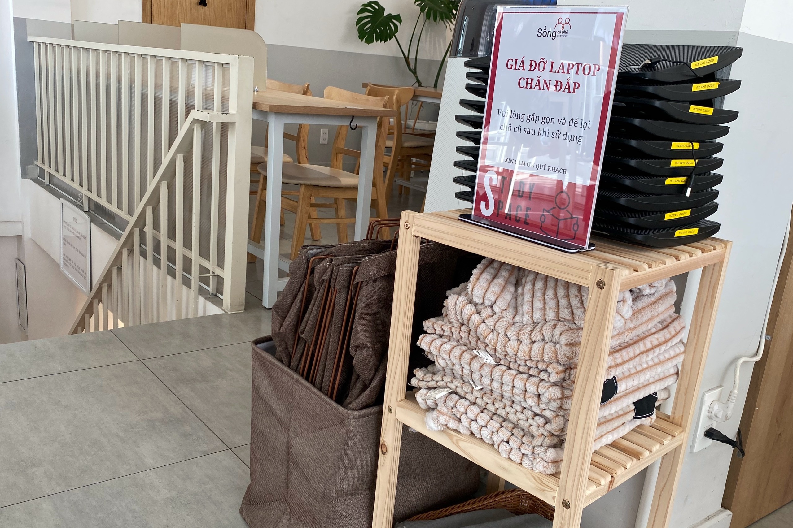 ca phe lam viec anh 3