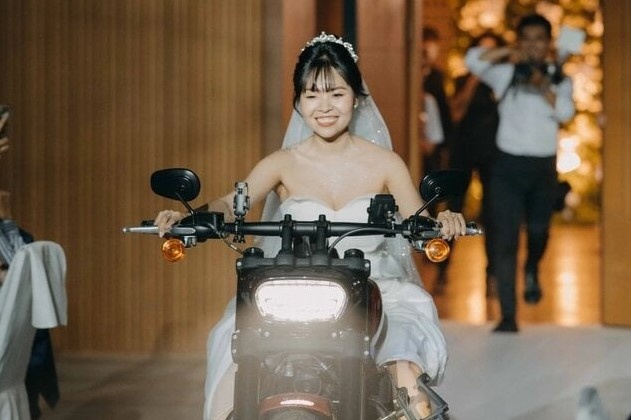 Loat dam cuoi gay bao mang nam 2023 vi cua hoi mon khung hoac doc dao hinh anh