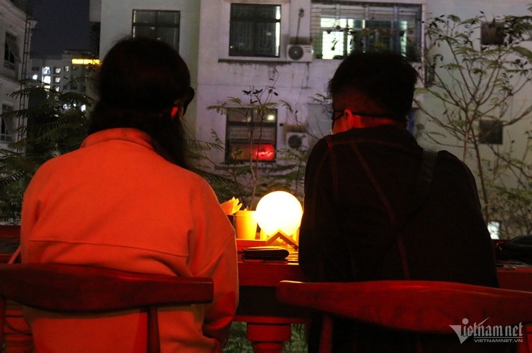 hen ho giau mat anh 2