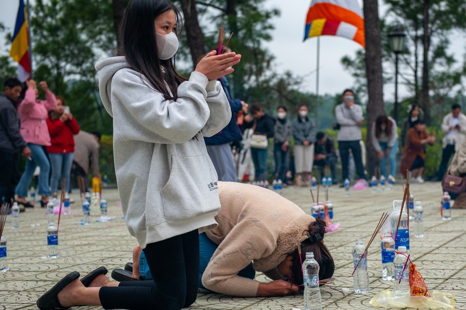 Rac ngon ngang o chua Phat Dung dau nam moi hinh anh