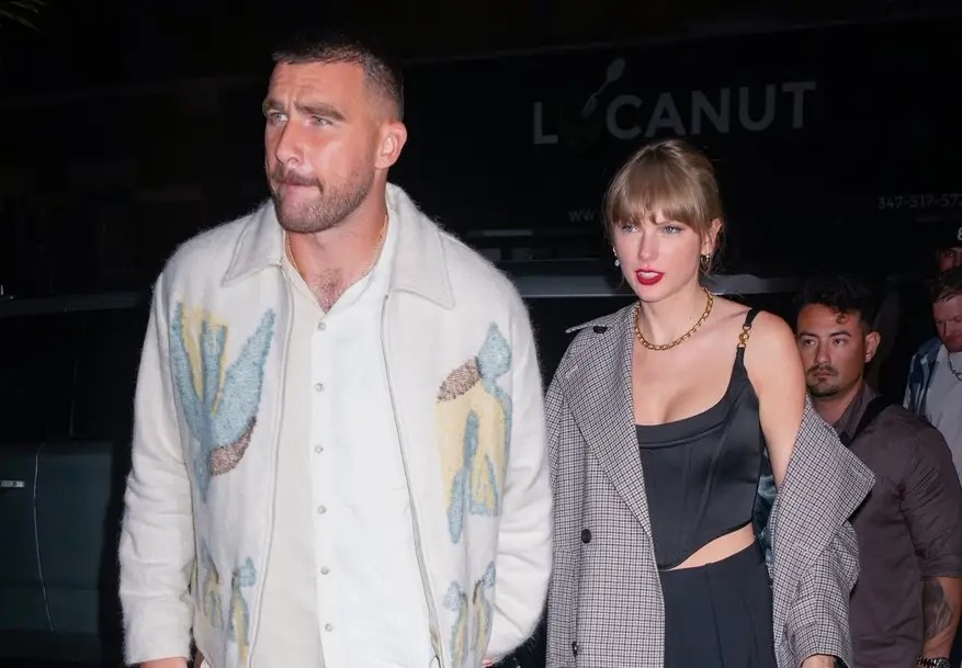 Thay gi tu moi tinh gay sot toan cau cua Taylor Swift va Travis Kelce hinh anh