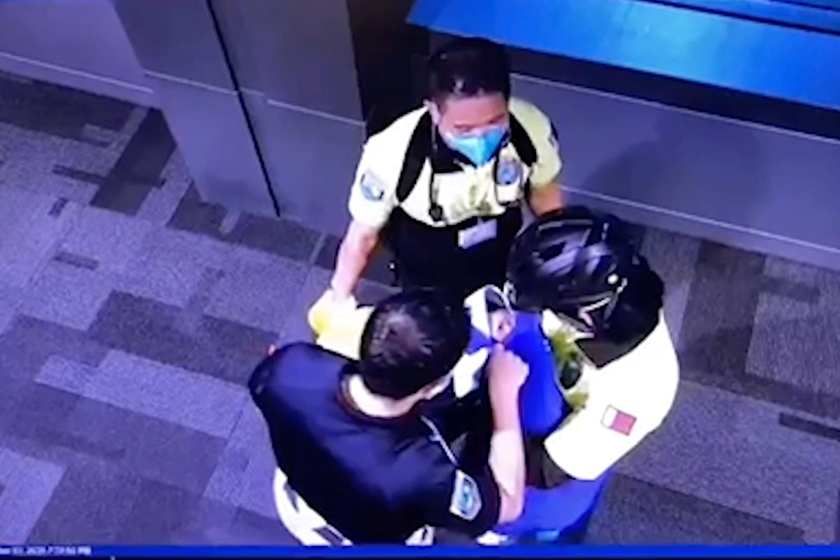 Dien bien moi nhat cua vu nu du khach bi kham xet khoa than o Qatar hinh anh