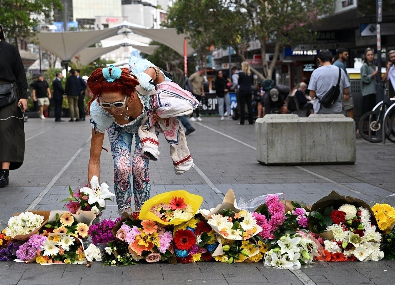 đâm dao ảnh 2 dam dao anh 2