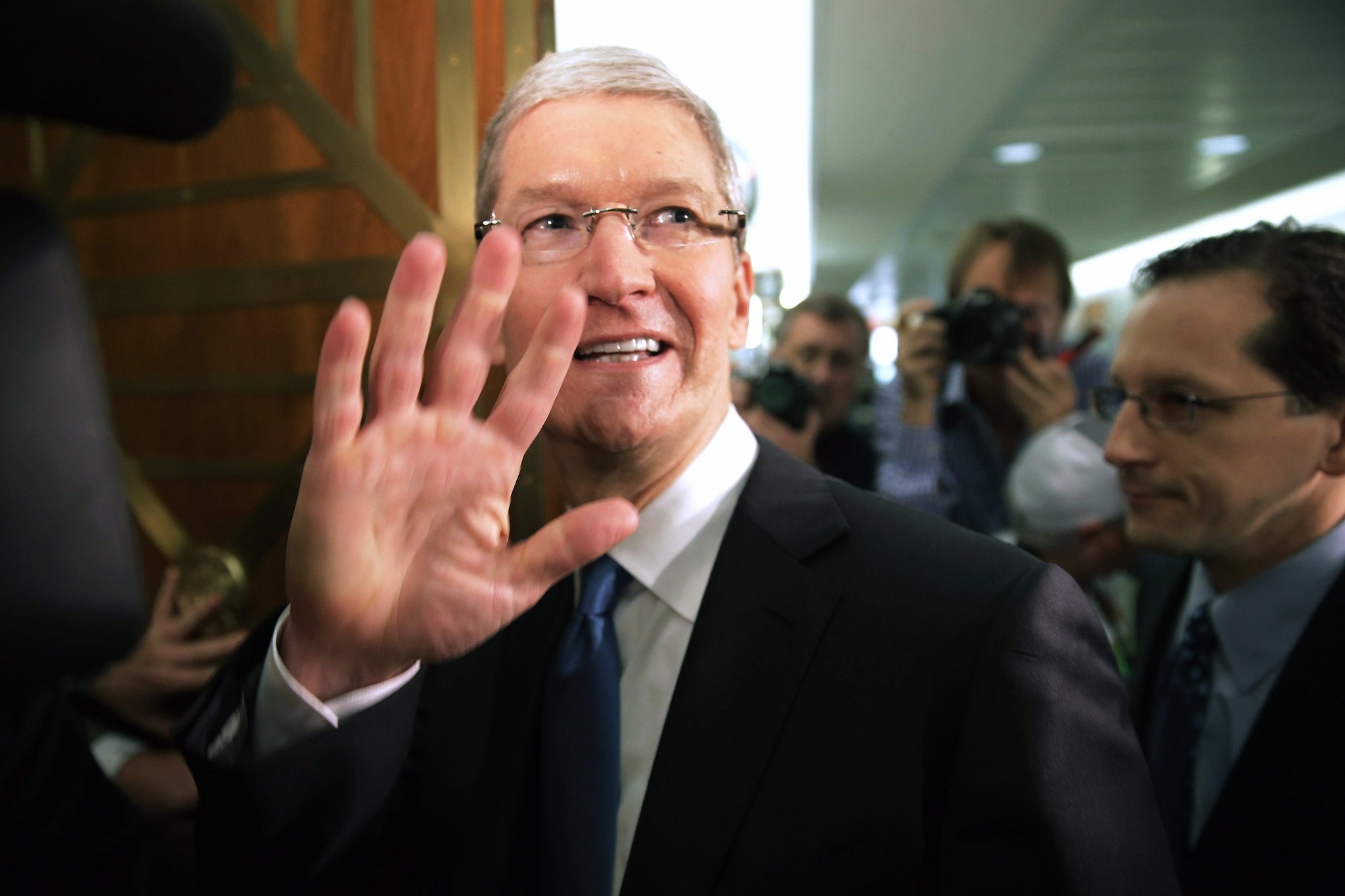 Do giau co cua Tim Cook hinh anh