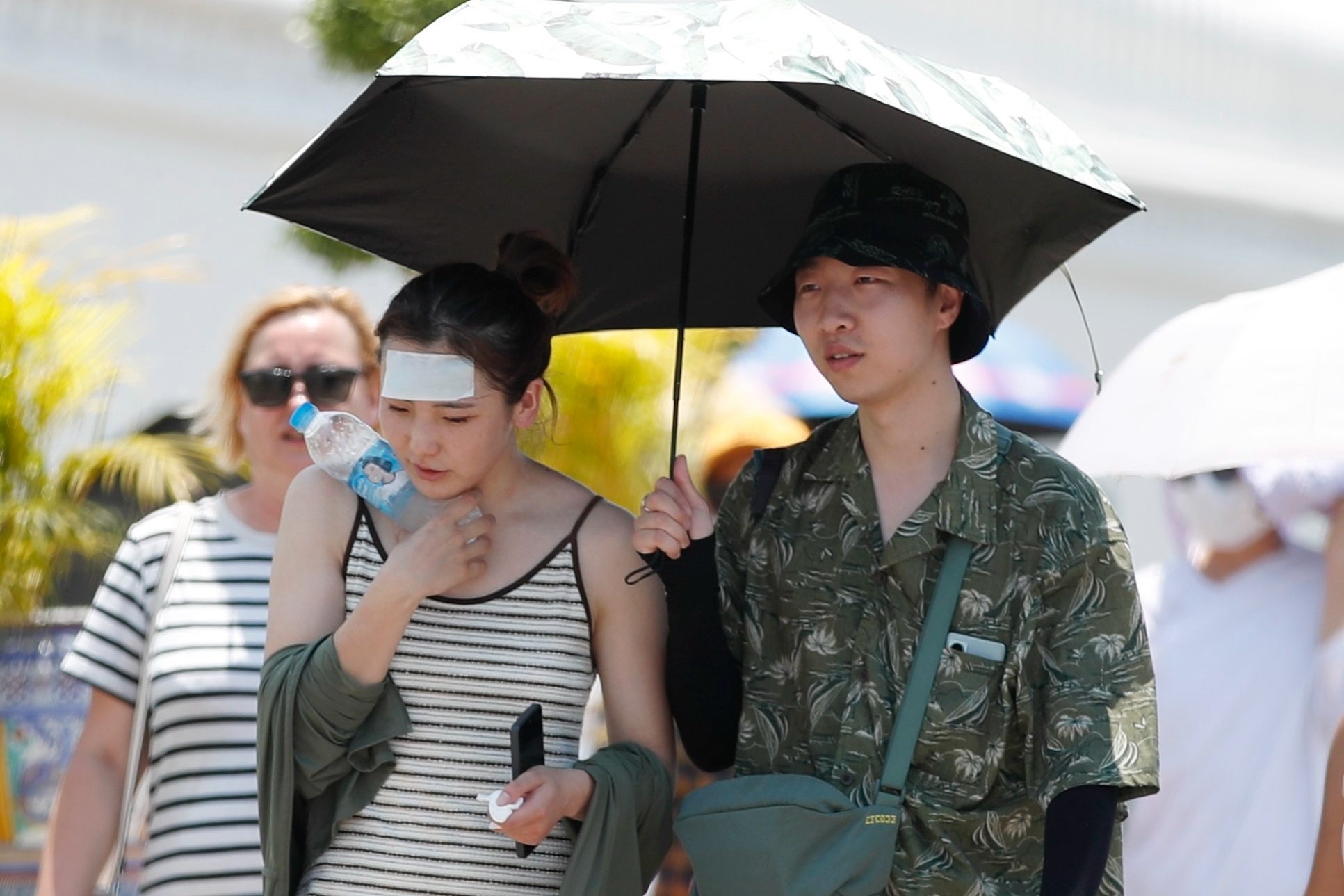 Dong Nam A o trong 'chao lua', viet lai lich su khi hau hinh anh