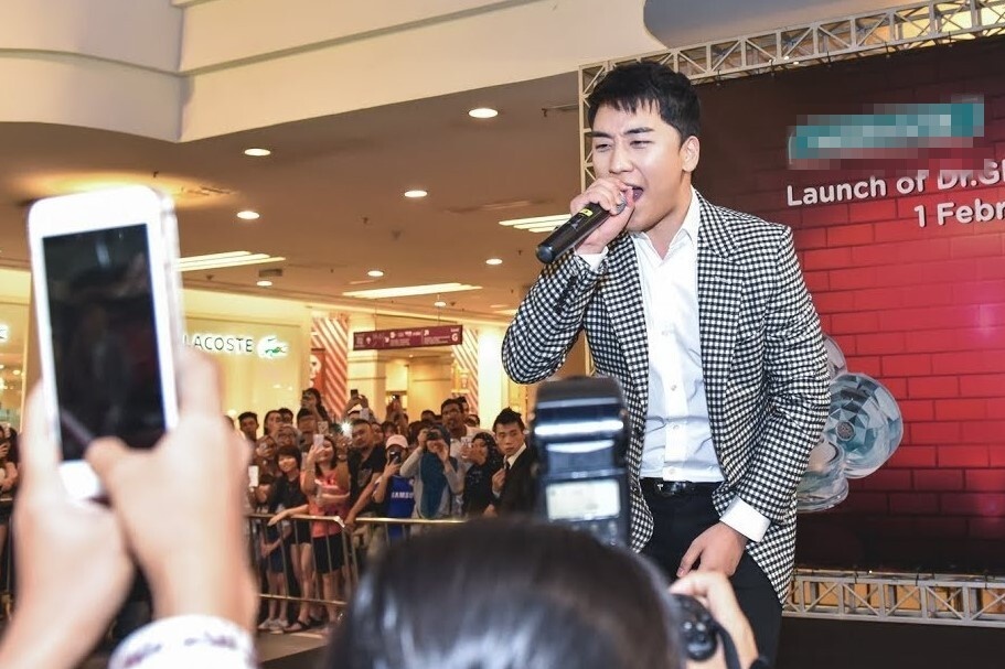 Clip Seungri di hat o Malaysia gay phan no hinh anh