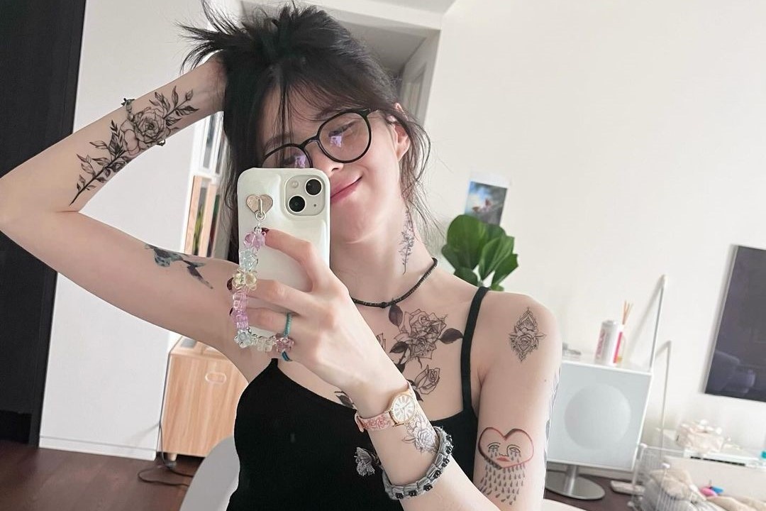 Co the day hinh xam cua Han So Hee gay soc hinh anh